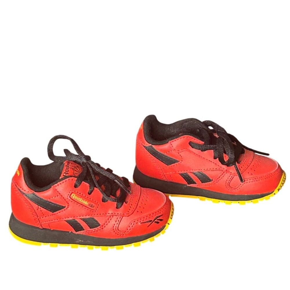 Reebok Classic Red leather toddler 6.5 tennis shoes black accents yellow soles